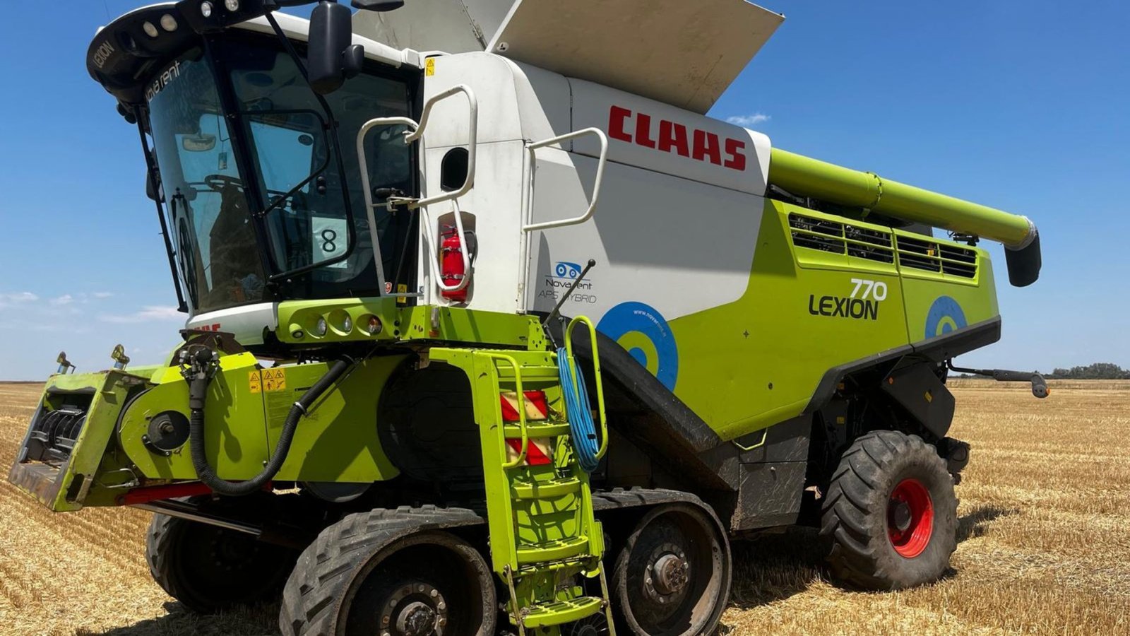 Mähdrescher des Typs CLAAS LEXION 770 TT Incl Vario V1200 bord. CEMOS Auto Cleaning. CEMOS Auto Separation. CEMOS Dialog. Laser pilot. Auto Pilot. Cruise Pilot. CEMOS Dialog - Cleaning - Separation., Gebrauchtmaschine in Kolding (Bild 4)