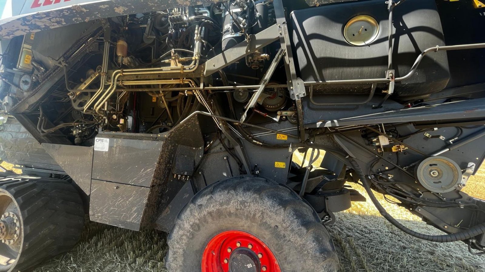 Mähdrescher des Typs CLAAS LEXION 770 TT Incl Vario V1200 bord. CEMOS Auto Cleaning. CEMOS Auto Separation. CEMOS Dialog. Laser pilot. Auto Pilot. Cruise Pilot. CEMOS Dialog - Cleaning - Separation., Gebrauchtmaschine in Kolding (Bild 14)