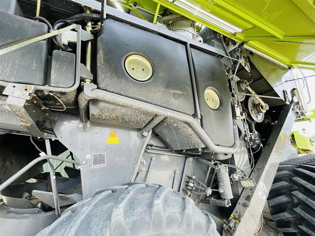 Mähdrescher des Typs CLAAS LEXION 770 TT Incl Vario V1200 bord. CEMOS Auto Cleaning. CEMOS Auto Separation. CEMOS Dialog. Laser pilot. Auto Pilot. Cruise Pilot. CEMOS Dialog - Cleaning - Separation., Gebrauchtmaschine in Kolding (Bild 23)