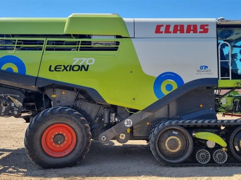 Mähdrescher of the type CLAAS LEXION 770 TT Incl. Vario V1230. GPS. Vi giver 100 timers reklamationsret i DK!!! CEMOS Auto Crop Flow. GPS. CEMOS Cruise Pilot. Telematics mm., Gebrauchtmaschine in Kolding (Picture 1)