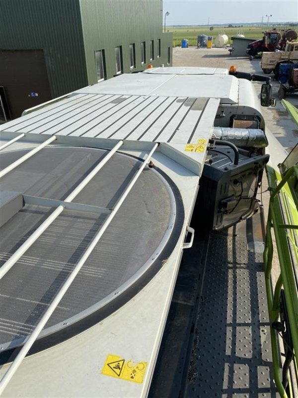 Mähdrescher of the type CLAAS LEXION 770 TT VI GIVER 50 TIMERS HØSTGARANTI I DK !!! Incl. Skærebord Vario V1050. Cruise Pilot - Compressor - Telematics., Gebrauchtmaschine in Kolding (Picture 11)