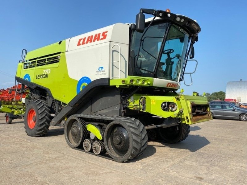 Mähdrescher of the type CLAAS LEXION 770 TT VI GIVER 50 TIMERS HØSTGARANTI I DK !!! Incl. Skærebord Vario V1050. Cruise Pilot - Compressor - Telematics., Gebrauchtmaschine in Kolding (Picture 16)