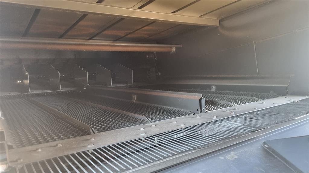 Mähdrescher tip CLAAS LEXION 770 TT VI GIVER 50 TIMERS HØSTGARANTI I DK !!! Incl. Skærebord Vario V1230. GPS. CEMOS Auto Crop Flow. GPS. CEMOS Cruise Pilot. Telematics mm., Gebrauchtmaschine in Kolding (Poză 7)