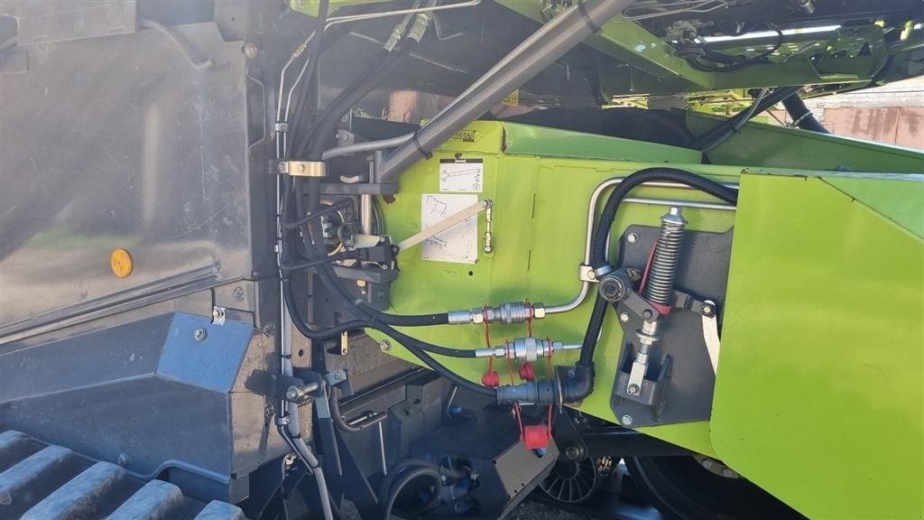 Mähdrescher tip CLAAS LEXION 770 TT VI GIVER 50 TIMERS HØSTGARANTI I DK !!! Incl. Skærebord Vario V1230. GPS. CEMOS Auto Crop Flow. GPS. CEMOS Cruise Pilot. Telematics mm., Gebrauchtmaschine in Kolding (Poză 8)