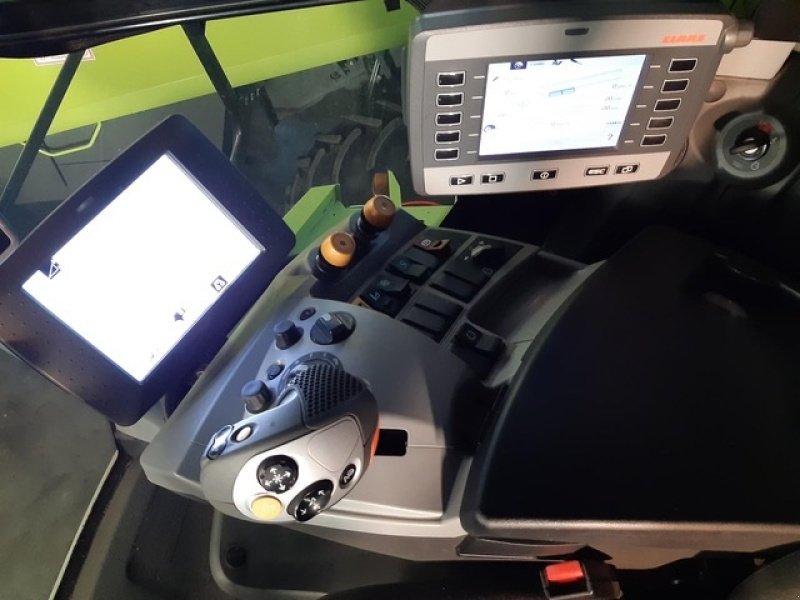 Mähdrescher tip CLAAS LEXION 770 TT VI GIVER 50 TIMERS HØSTGARANTI I DK !!! Incl Vario 1230 bord. GPS. CEMOS Cruise Pilot CEMOS Auto Crop Flow. CEMOS Separation. CEMOS Cleaning. mm., Gebrauchtmaschine in Kolding (Poză 5)