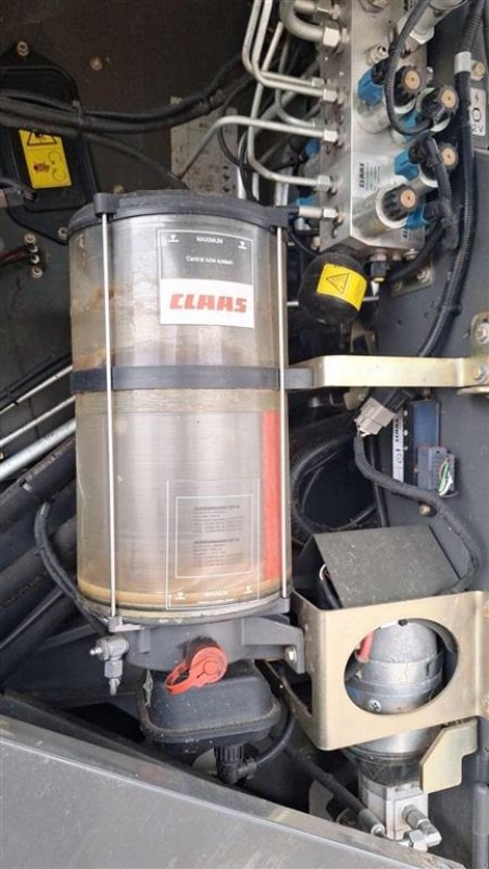 Mähdrescher tip CLAAS LEXION 770 TT VI GIVER 50 TIMERS HØSTGARANTI I DK !!! Incl Vario 1230 bord. GPS. CEMOS Cruise Pilot CEMOS Auto Crop Flow. CEMOS Separation. CEMOS Cleaning. mm., Gebrauchtmaschine in Kolding (Poză 12)