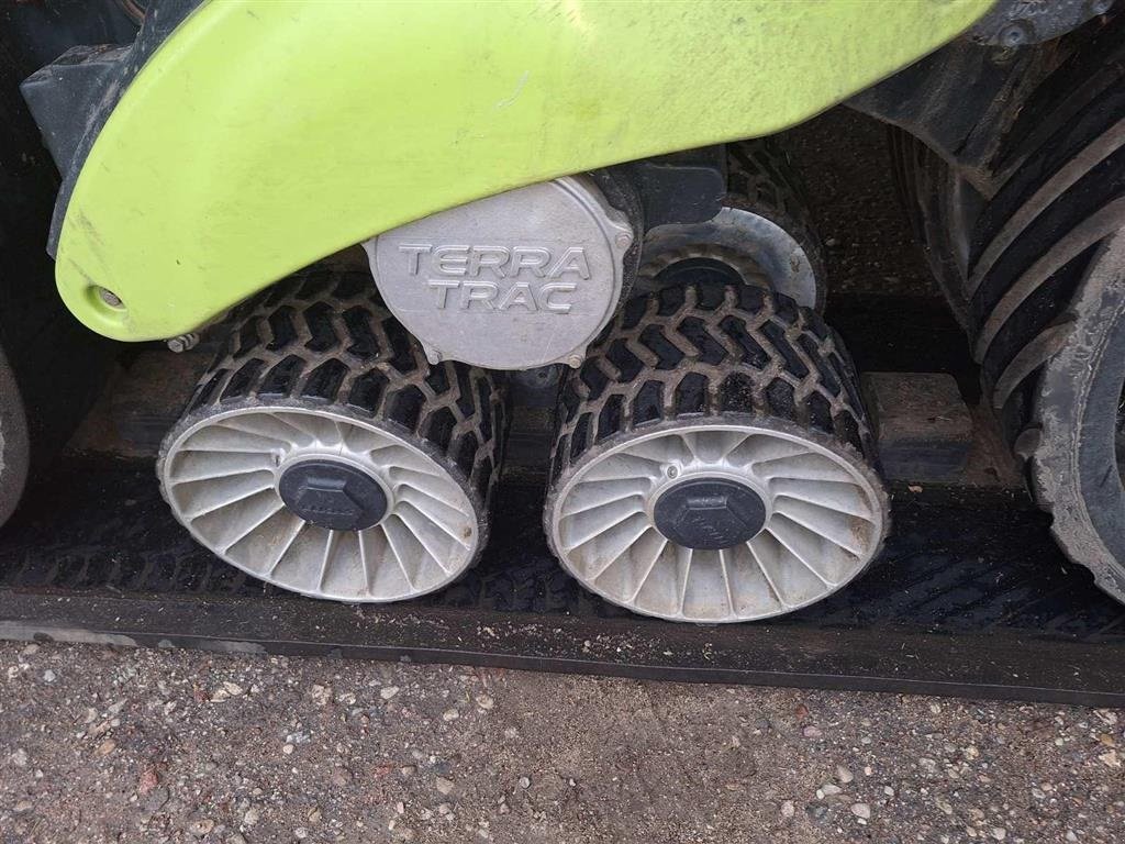 Mähdrescher tip CLAAS LEXION 770 TT VI GIVER 50 TIMERS HØSTGARANTI I DK !!! Incl Vario 1230 bord. GPS. CEMOS Cruise Pilot CEMOS Auto Crop Flow. CEMOS Separation. CEMOS Cleaning. mm., Gebrauchtmaschine in Kolding (Poză 15)