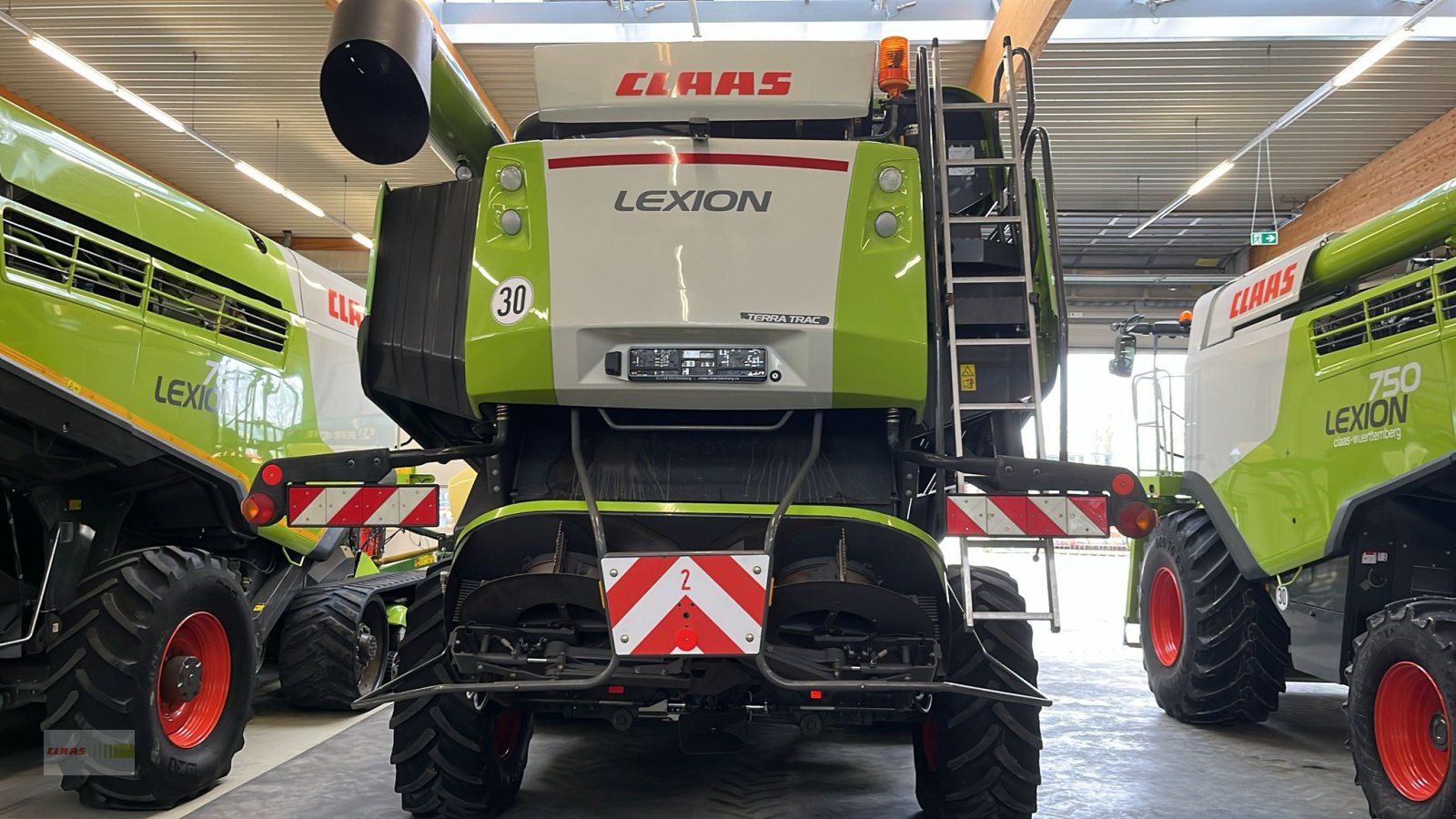 Mähdrescher des Typs CLAAS Lexion 770 TT, Gebrauchtmaschine in Langenau (Bild 3)