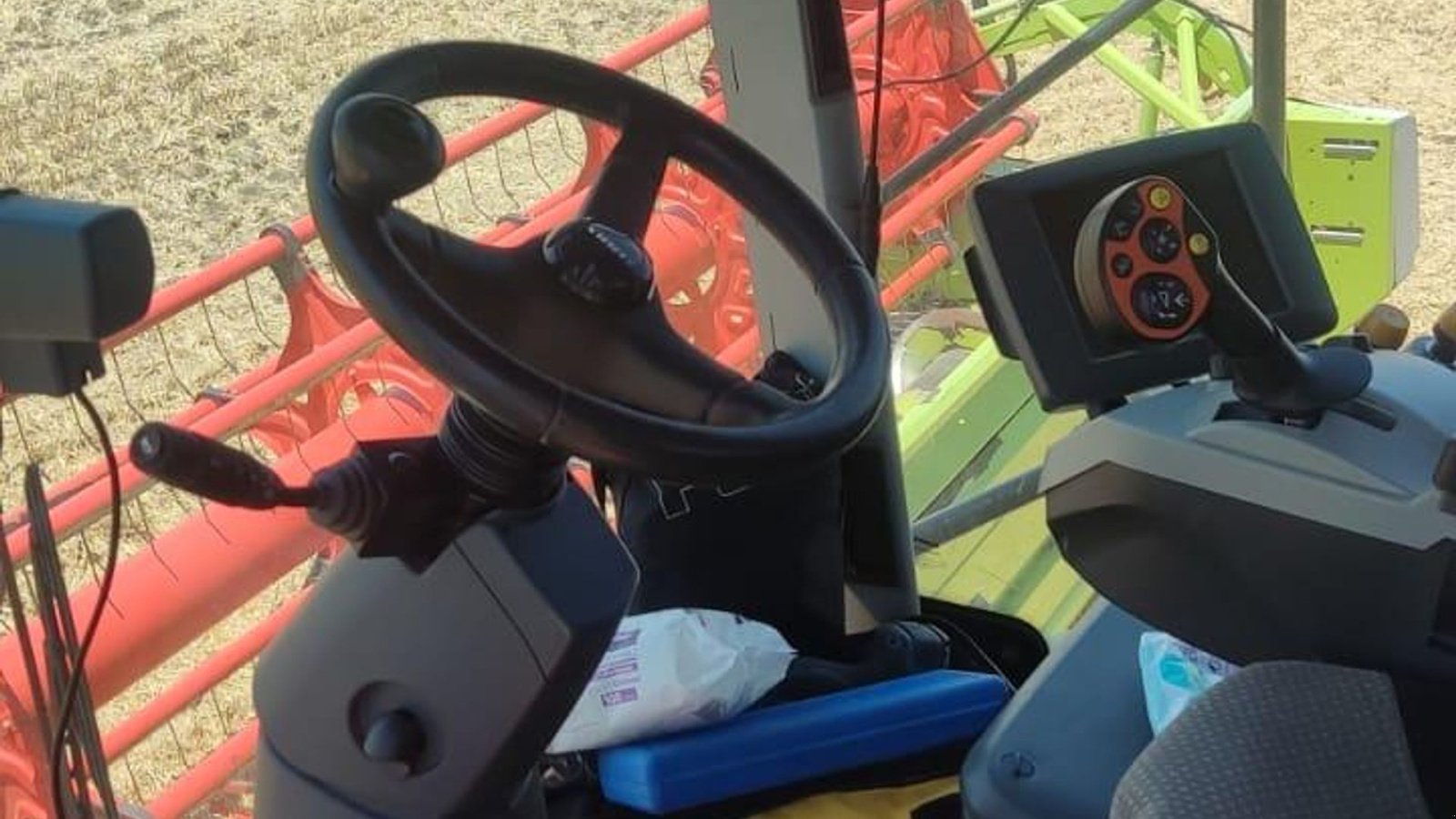 Mähdrescher typu CLAAS LEXION 770 VI KAN GIVE 50 TIMERS HØSTGARANTI I DK !!! Incl. skærebord V1200. Laser Pilot, Telematics, Auto Pilot mm., Gebrauchtmaschine v Kolding (Obrázek 4)