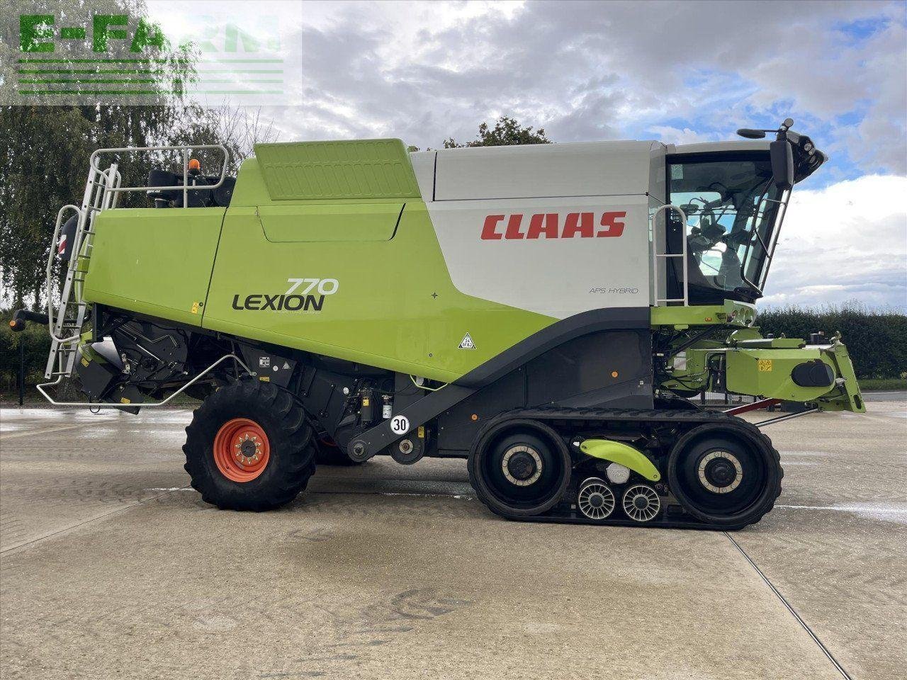 Mähdrescher of the type CLAAS LEXION 770, Gebrauchtmaschine in SUFFOLK (Picture 4)