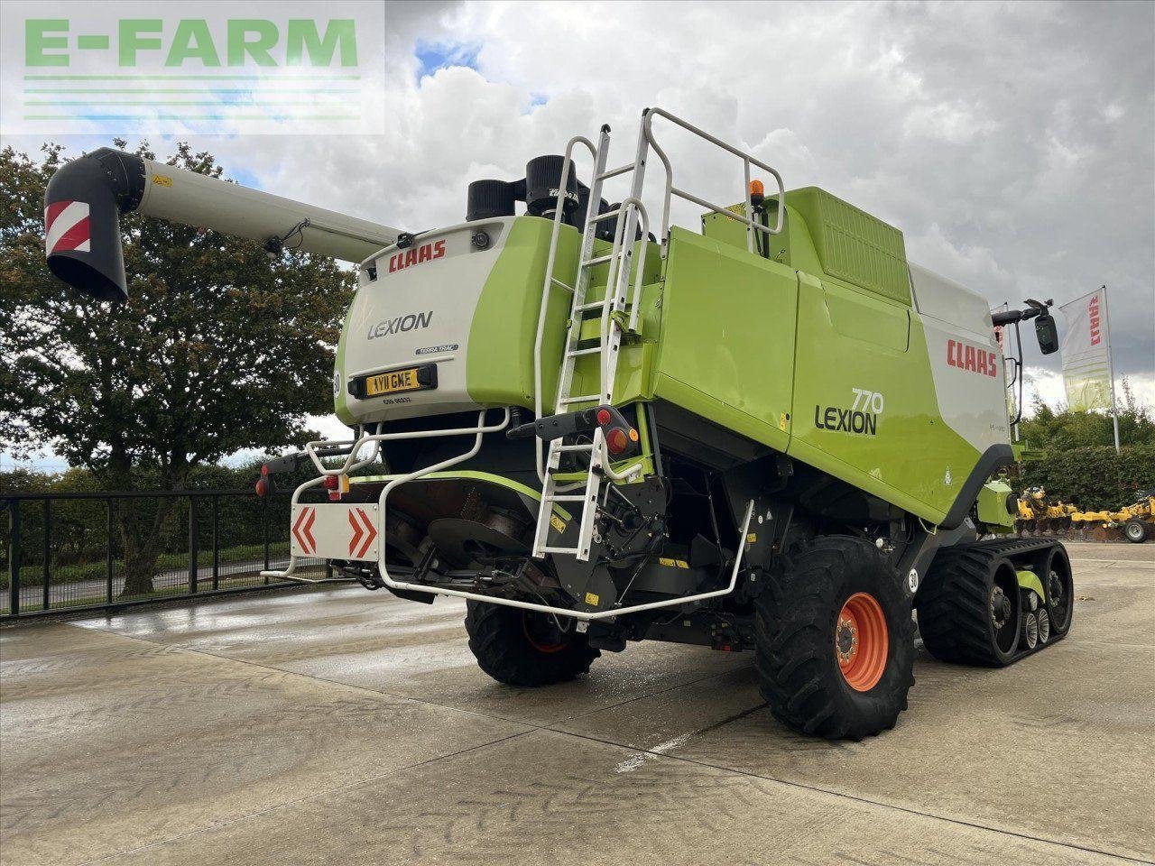 Mähdrescher of the type CLAAS LEXION 770, Gebrauchtmaschine in SUFFOLK (Picture 5)