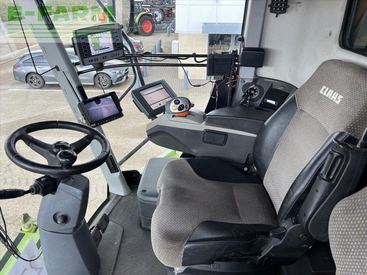 Mähdrescher of the type CLAAS LEXION 770, Gebrauchtmaschine in SUFFOLK (Picture 11)