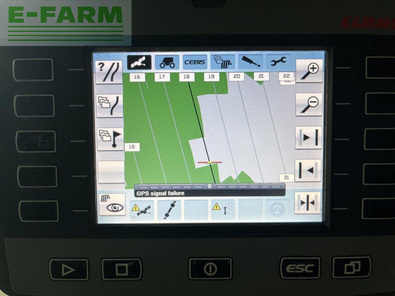 Mähdrescher of the type CLAAS LEXION 770, Gebrauchtmaschine in SUFFOLK (Picture 20)