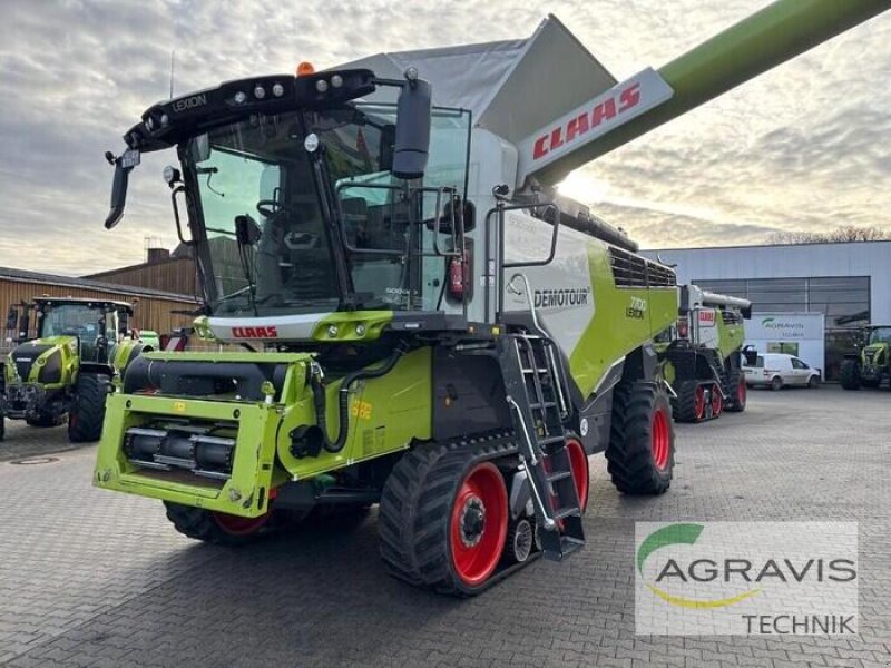 Mähdrescher del tipo CLAAS LEXION 7700 TERRA TRAC, Vorführmaschine In Ascheberg (Immagine 1)