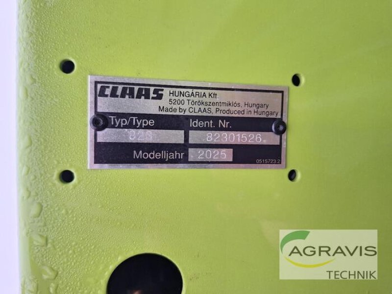 Mähdrescher des Typs CLAAS LEXION 7700 TERRA TRAC, Vorführmaschine in Warburg (Bild 28)