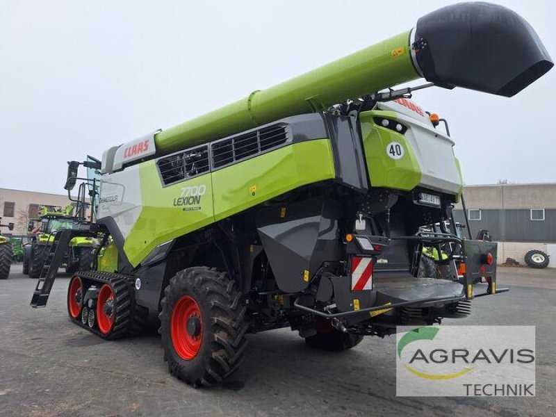 Mähdrescher des Typs CLAAS LEXION 7700 TERRA TRAC, Vorführmaschine in Warburg (Bild 3)