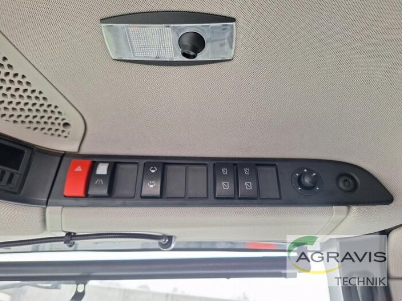 Mähdrescher des Typs CLAAS LEXION 7700 TERRA TRAC, Vorführmaschine in Warburg (Bild 11)