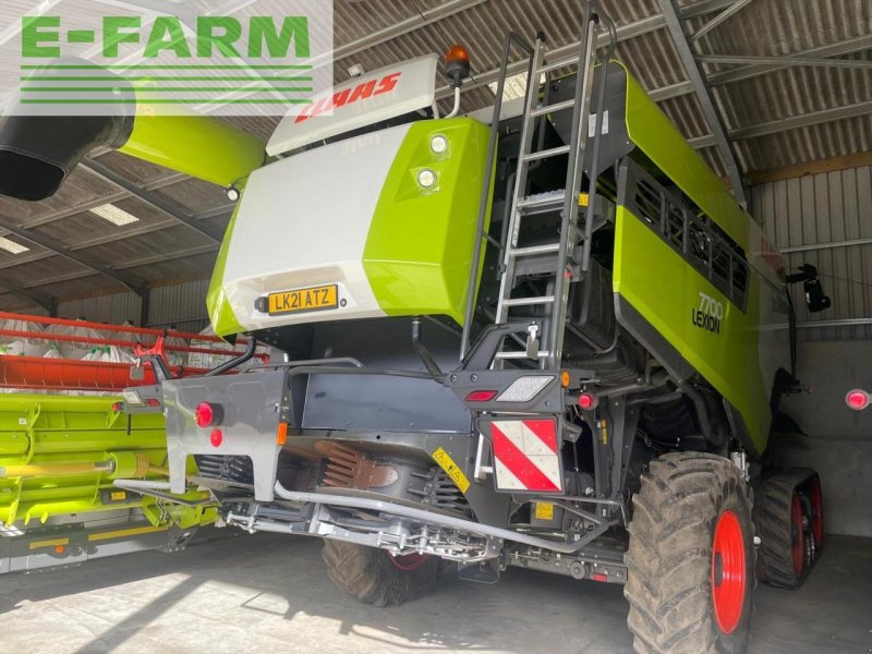 Mähdrescher of the type CLAAS LEXION 7700 TERRA TRAC, Gebrauchtmaschine in LUTON (Picture 1)
