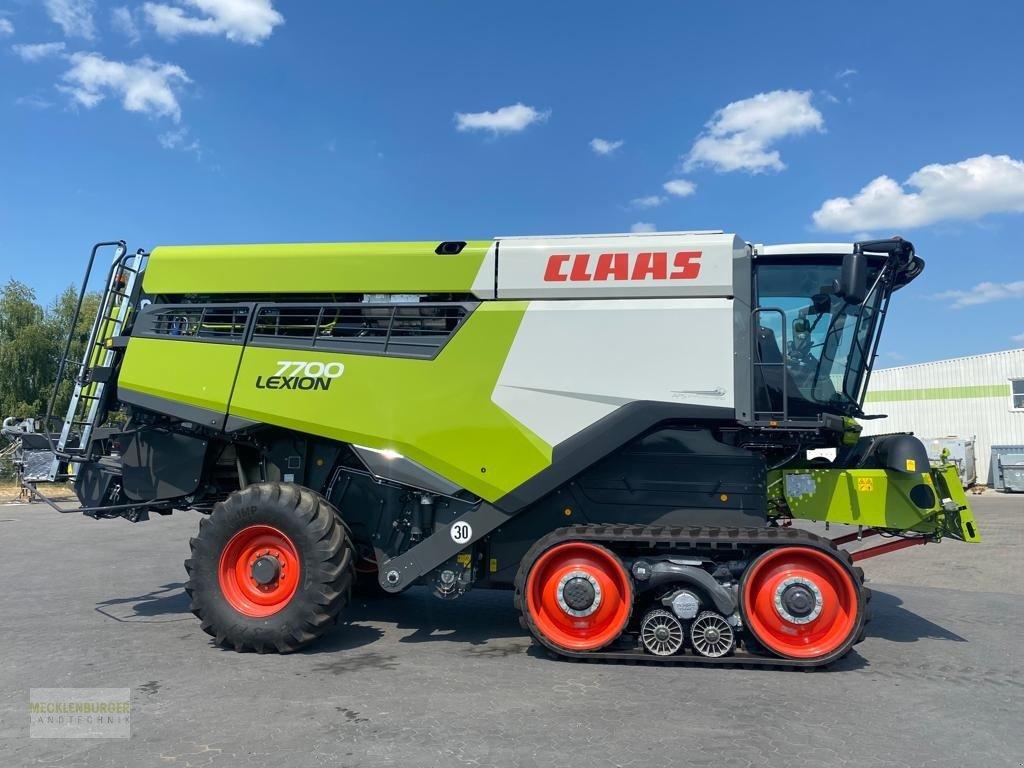Mähdrescher des Typs CLAAS Lexion 7700 TT + Vario 1080, Gebrauchtmaschine in Mühlengeez (Bild 3)