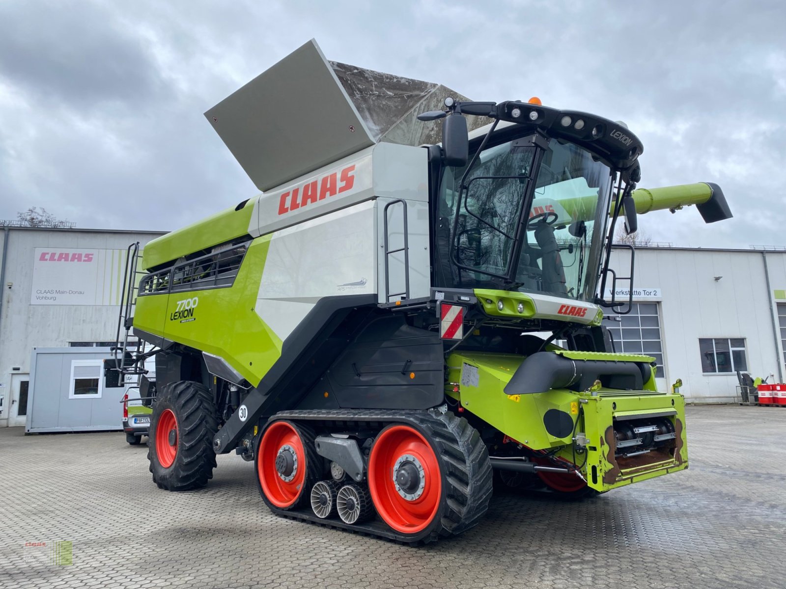 Mähdrescher za tip CLAAS Lexion 7700 TT, Gebrauchtmaschine u Vohburg (Slika 1)