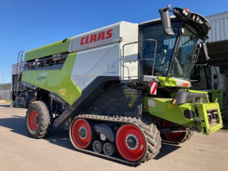 Mähdrescher of the type CLAAS LEXION 7700 TT, Gebrauchtmaschine in DUN SUR MEUSE (Picture 5)