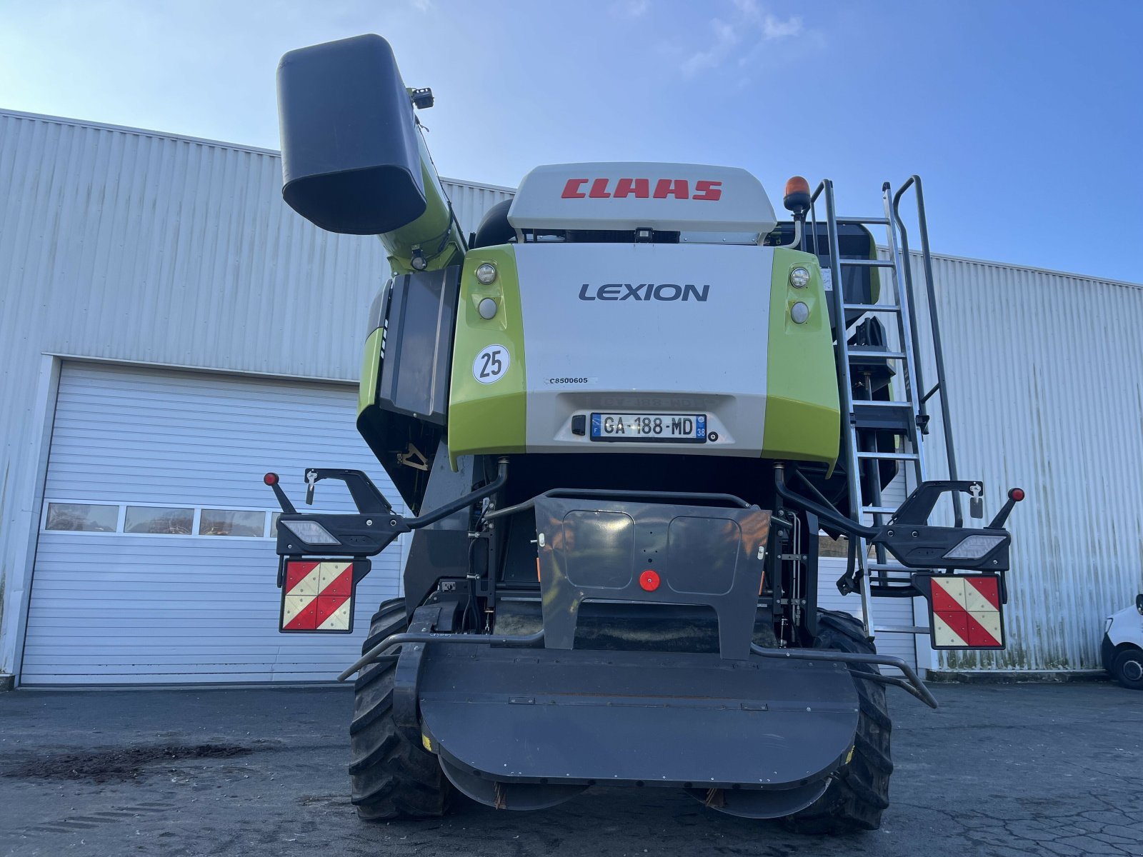 Mähdrescher typu CLAAS LEXION 7700 TT, Gebrauchtmaschine v Charnay-lès-macon (Obrázek 4)