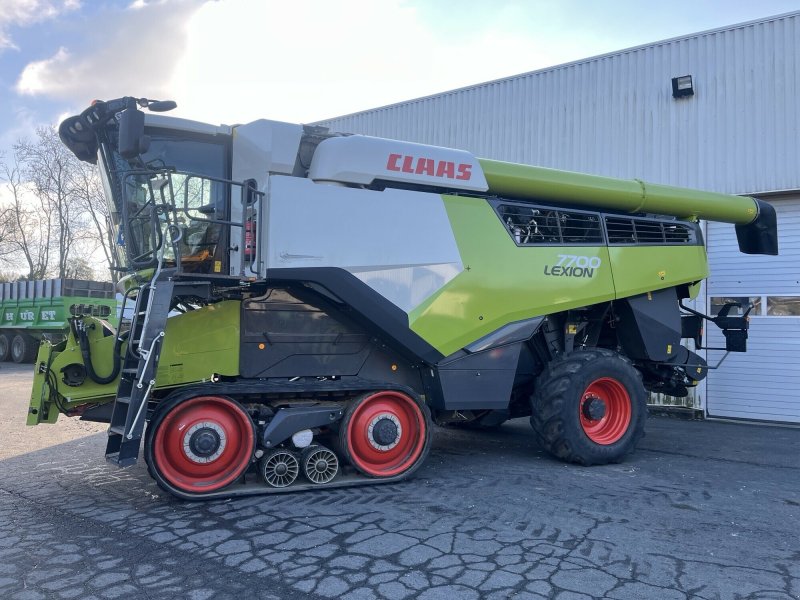 Mähdrescher Türe ait CLAAS LEXION 7700 TT, Gebrauchtmaschine içinde Charnay-lès-macon (resim 1)