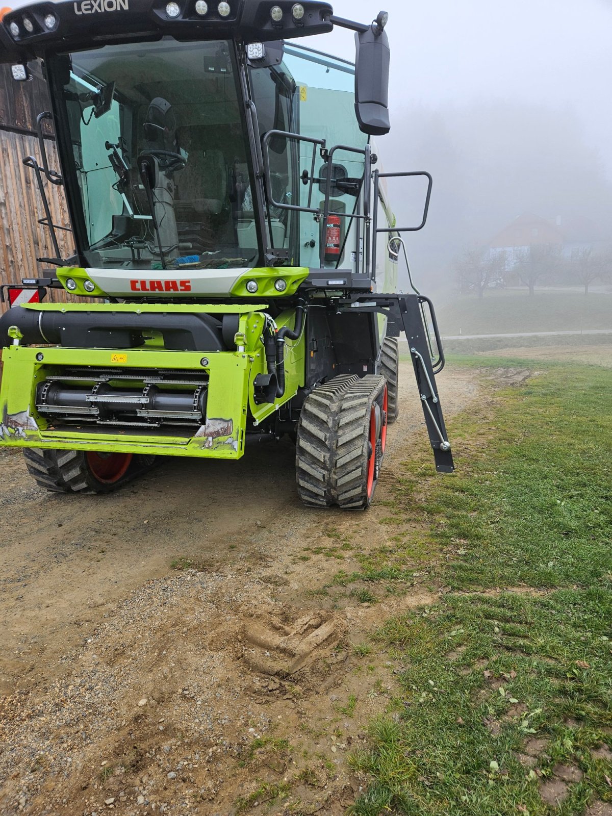 Mähdrescher от тип CLAAS Lexion 7700, Gebrauchtmaschine в Groß Gerungs (Снимка 1)