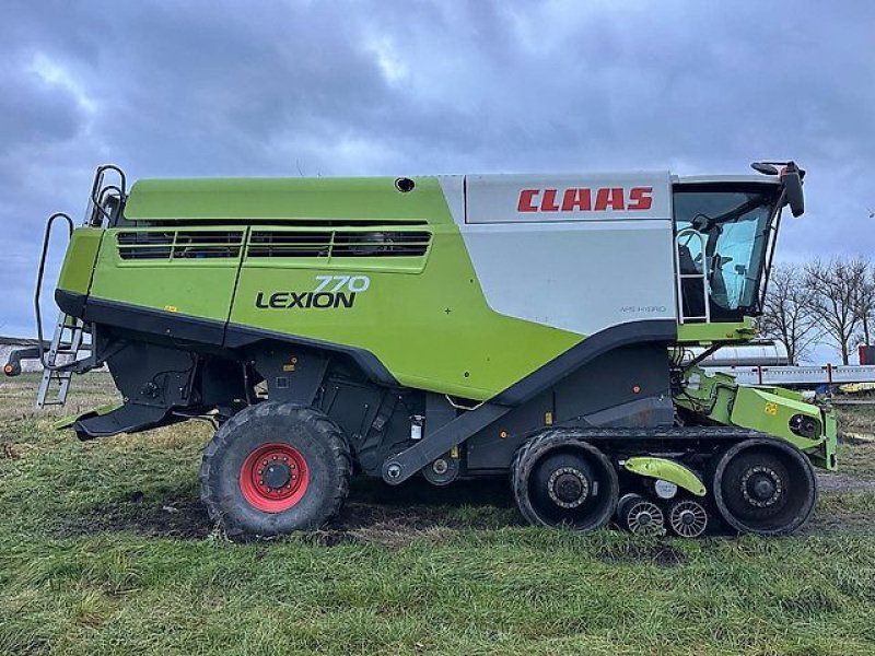 Mähdrescher типа CLAAS LEXION 770TT +V900, Gebrauchtmaschine в Kaunas
