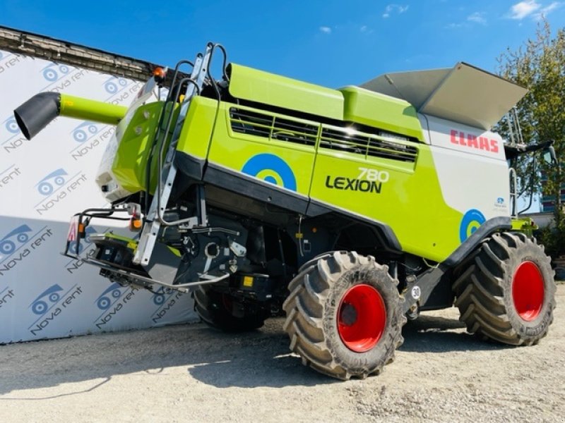 Mähdrescher typu CLAAS LEXION 780 SOLGT!!! VI GIVER 50 TIMERS HØSTGARANTI I DK !!! 4WD. Incl. skærebord Vario V1230. 4WD. GPS. Autopilot. LED. Telematics mm., Gebrauchtmaschine v Kolding (Obrázek 3)