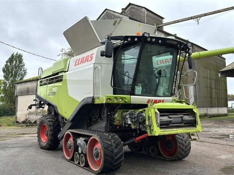 Mähdrescher of the type CLAAS LEXION 780 Terra Trac VI GIVER 50 TIMERS HØSTGARANTI I DK !!! INCL CLAAS Vario 1280 skærebord. Terra Tracs. Cruise Pilot, CEMOS, EGNOS S10 GPS., Gebrauchtmaschine in Kolding (Picture 1)