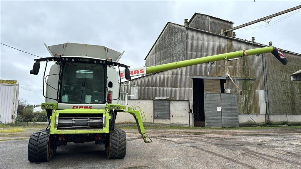Mähdrescher del tipo CLAAS LEXION 780 Terra Trac VI GIVER 50 TIMERS HØSTGARANTI I DK !!! INCL CLAAS Vario 1280 skærebord. Terra Tracs. Cruise Pilot, CEMOS, EGNOS S10 GPS., Gebrauchtmaschine In Kolding (Immagine 4)