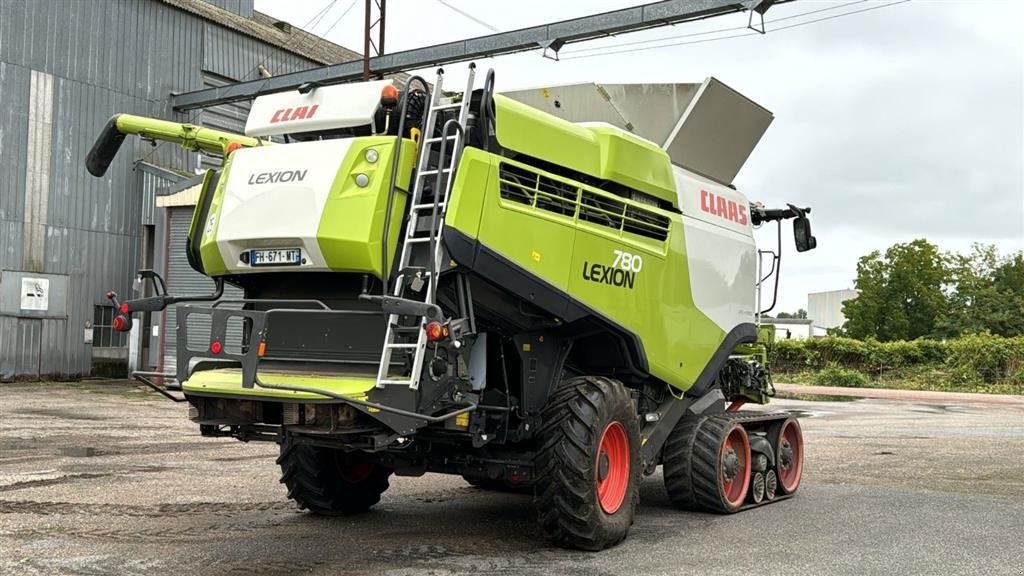 Mähdrescher del tipo CLAAS LEXION 780 Terra Trac VI GIVER 50 TIMERS HØSTGARANTI I DK !!! INCL CLAAS Vario 1280 skærebord. Terra Tracs. Cruise Pilot, CEMOS, EGNOS S10 GPS., Gebrauchtmaschine In Kolding (Immagine 5)