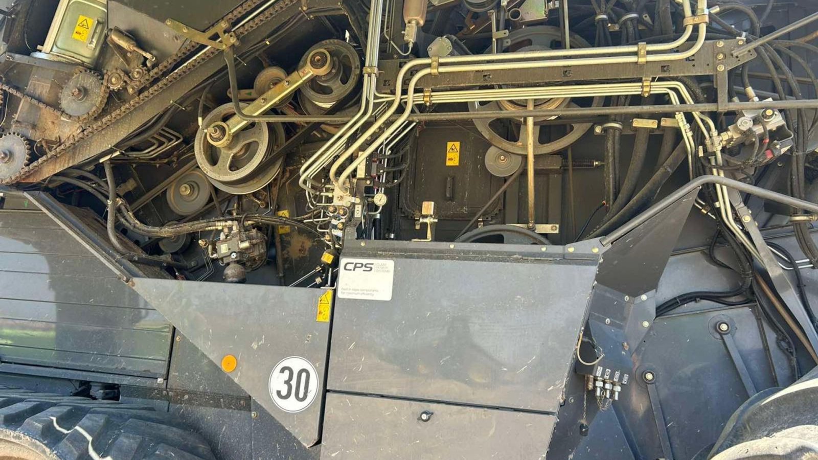 Mähdrescher Türe ait CLAAS LEXION 780 TT Incl. Skærebord Vario V1200. Brede bælter. CEMOS Cruise Pilot CEMOS AUTO Crop Flow. GPS. Mange paa lager., Gebrauchtmaschine içinde Kolding (resim 14)