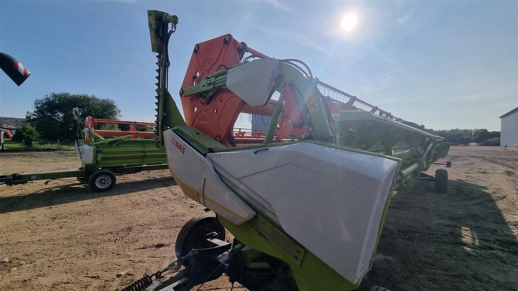 Mähdrescher Türe ait CLAAS LEXION 780 TT Incl. Skærebord Vario V1200. Brede bælter. CEMOS Cruise Pilot CEMOS AUTO Crop Flow. GPS. Mange paa lager., Gebrauchtmaschine içinde Kolding (resim 22)