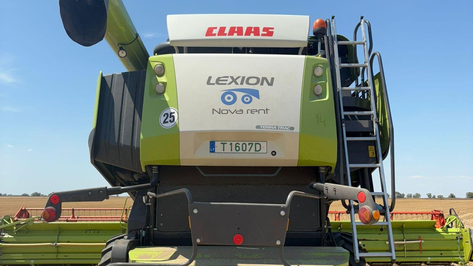 Mähdrescher of the type CLAAS LEXION 780 TT Incl. skærebord Vario V1230. GPS CEMOS Auto cruise pilot. RTK. 3D, 4D, Udbyttemaaler., Gebrauchtmaschine in Kolding (Picture 4)