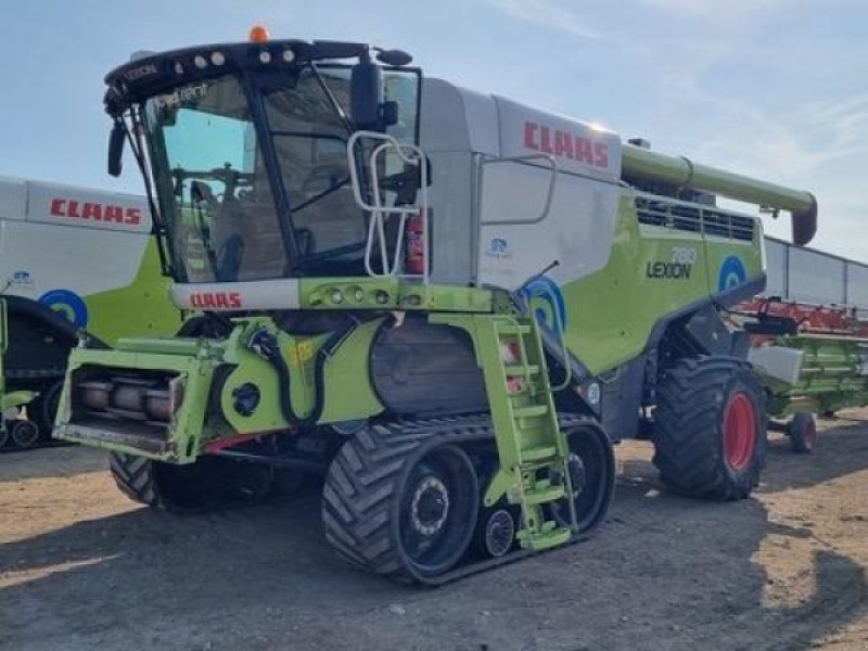 Mähdrescher of the type CLAAS LEXION 780 TT Vi giver 100 timers reklamationsret i DK!!! Vario V1230 bord. CEMOS Cruise Pilot CEMOS AUTO Crop Flow. GPS. Mange paa lager. Ring til Ulrik 0045-40255544, Gebrauchtmaschine in Kolding (Picture 1)