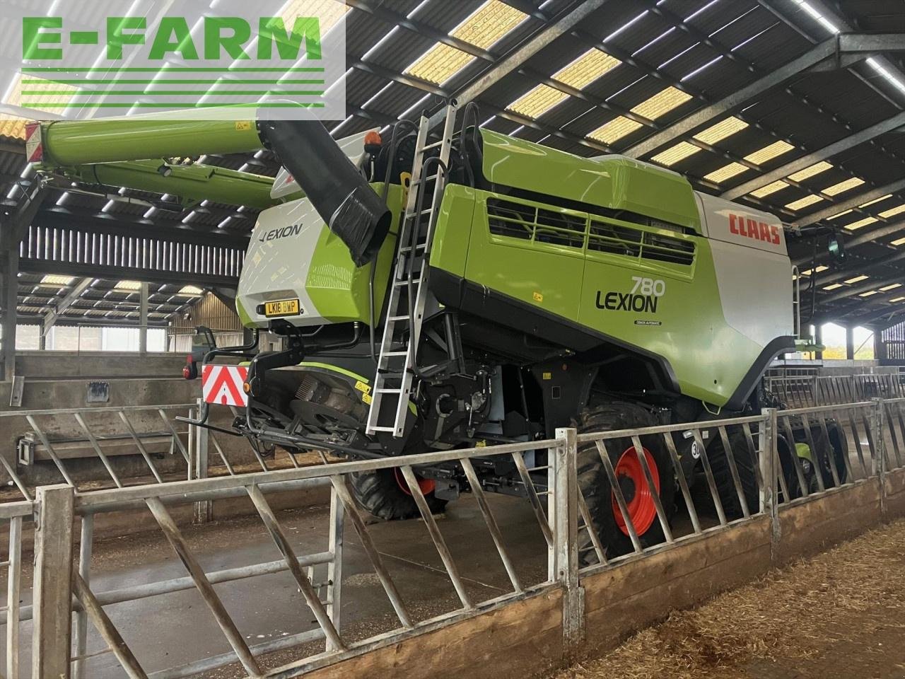 Mähdrescher tipa CLAAS LEXION 780 TT, Gebrauchtmaschine u CANE END, READING (Slika 3)