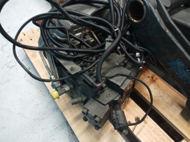 Mähdrescher of the type CLAAS Lexion 780, Gebrauchtmaschine in Hemmet (Picture 7)