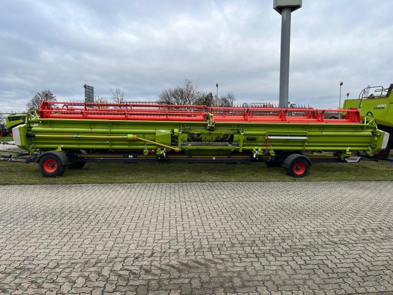 Mähdrescher typu CLAAS LEXION 8600 TERRA TRAC, Gebrauchtmaschine v Hockenheim (Obrázek 17)