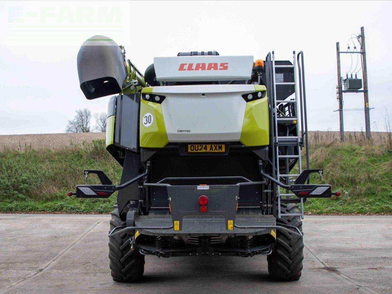Mähdrescher of the type CLAAS LEXION 8600 TERRA TRAC, Gebrauchtmaschine in CIRENCESTER (Picture 8)