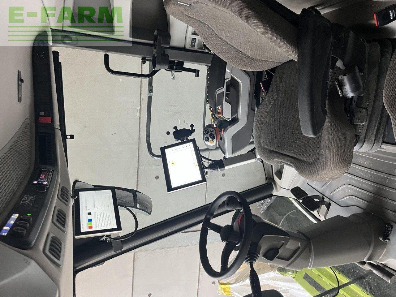 Mähdrescher of the type CLAAS LEXION 8600 TERRA TRAC, Gebrauchtmaschine in CIRENCESTER (Picture 12)