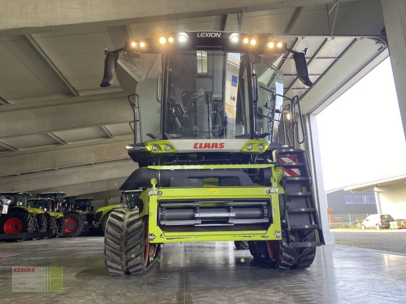 Mähdrescher des Typs CLAAS LEXION 8600 TT E5, Gebrauchtmaschine in Vohburg (Bild 2)