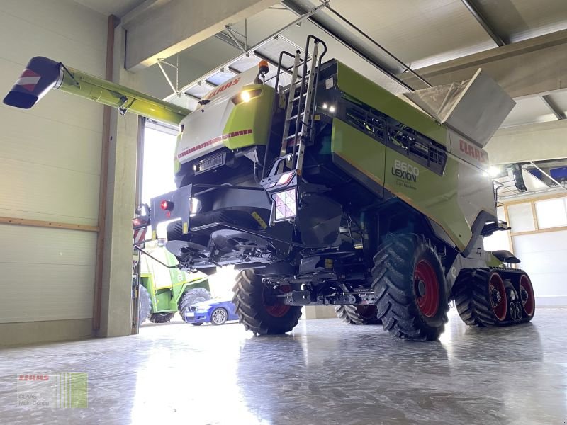 Mähdrescher of the type CLAAS LEXION 8600 TT E5, Gebrauchtmaschine in Vohburg (Picture 4)