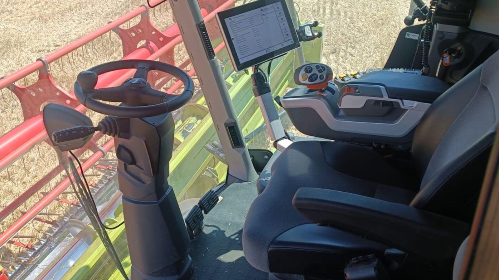 Mähdrescher del tipo CLAAS Lexion 8700 SE PRISEN!!! INCL CLAAS Vario 1080 skærebord. 5 x CEMOS! Meget udstyr., Gebrauchtmaschine In Kolding (Immagine 1)