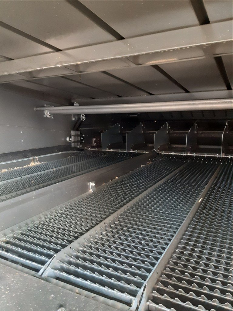 Mähdrescher des Typs CLAAS Lexion 8700 Terra Trac, Gebrauchtmaschine in Lommatzsch (Bild 18)