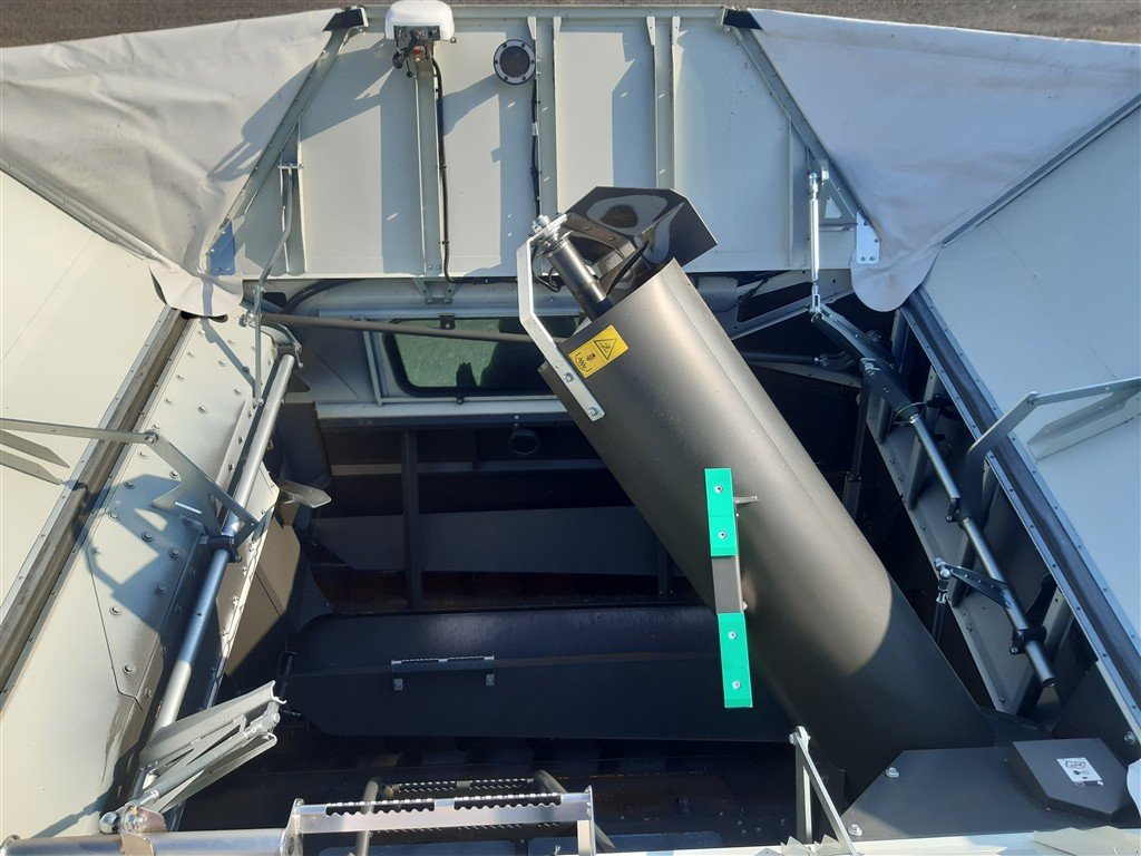 Mähdrescher des Typs CLAAS Lexion 8700 Terra Trac, Gebrauchtmaschine in Lommatzsch (Bild 20)