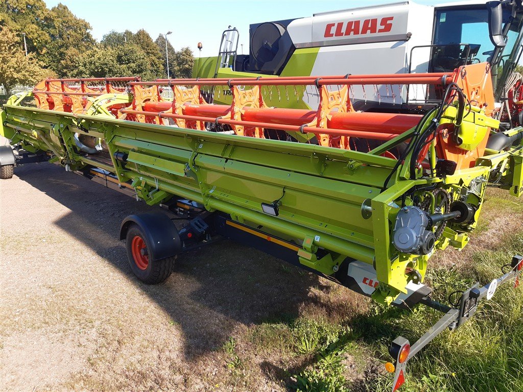 Mähdrescher des Typs CLAAS Lexion 8700 Terra Trac, Gebrauchtmaschine in Lommatzsch (Bild 28)
