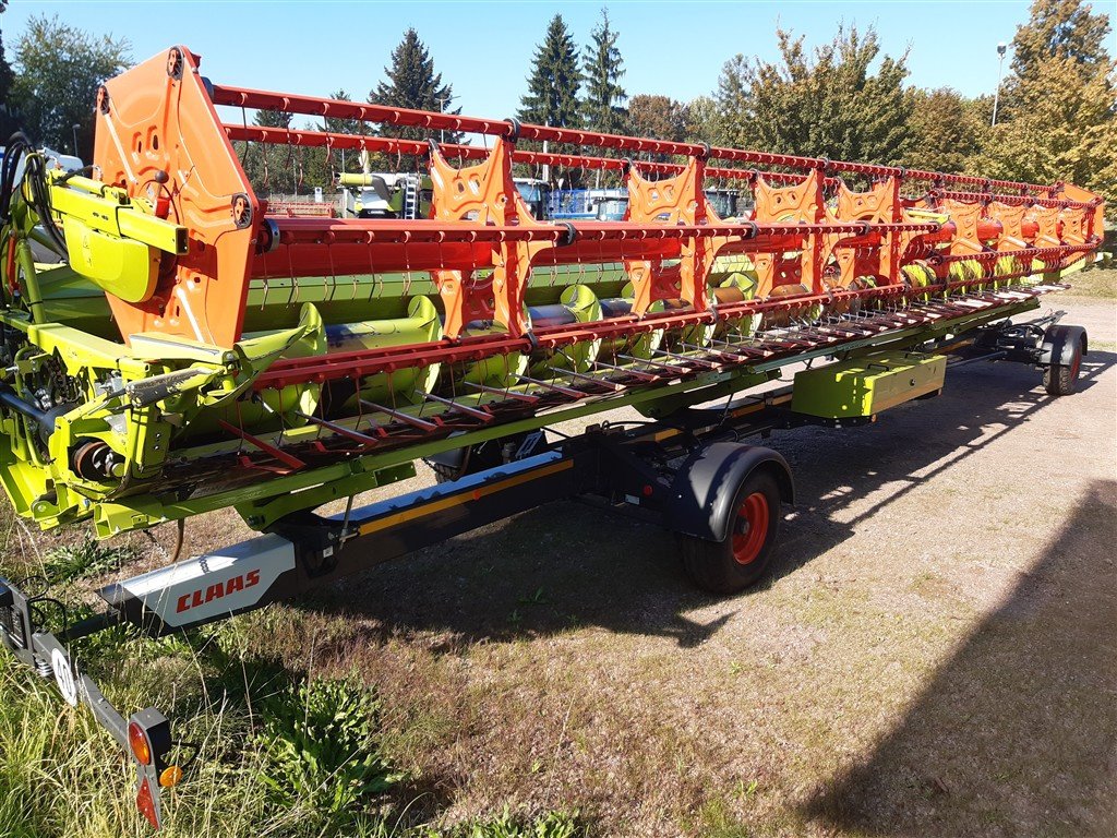 Mähdrescher des Typs CLAAS Lexion 8700 Terra Trac, Gebrauchtmaschine in Lommatzsch (Bild 30)