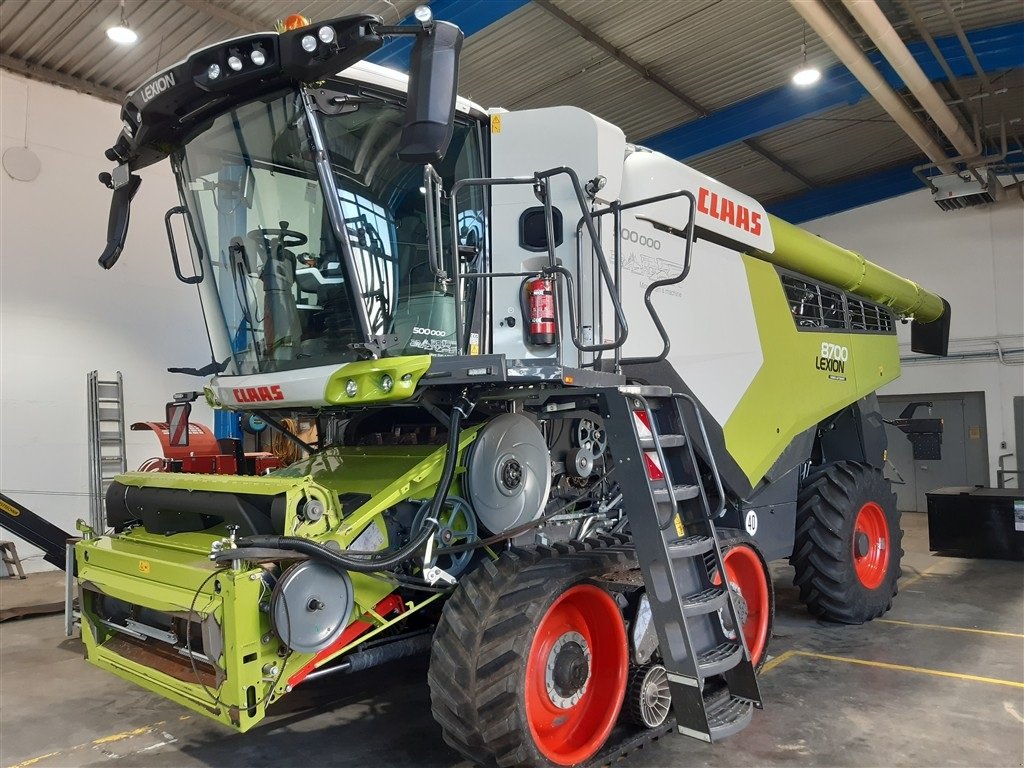 Mähdrescher des Typs CLAAS Lexion 8700 Terra Trac, Gebrauchtmaschine in Lommatzsch (Bild 1)